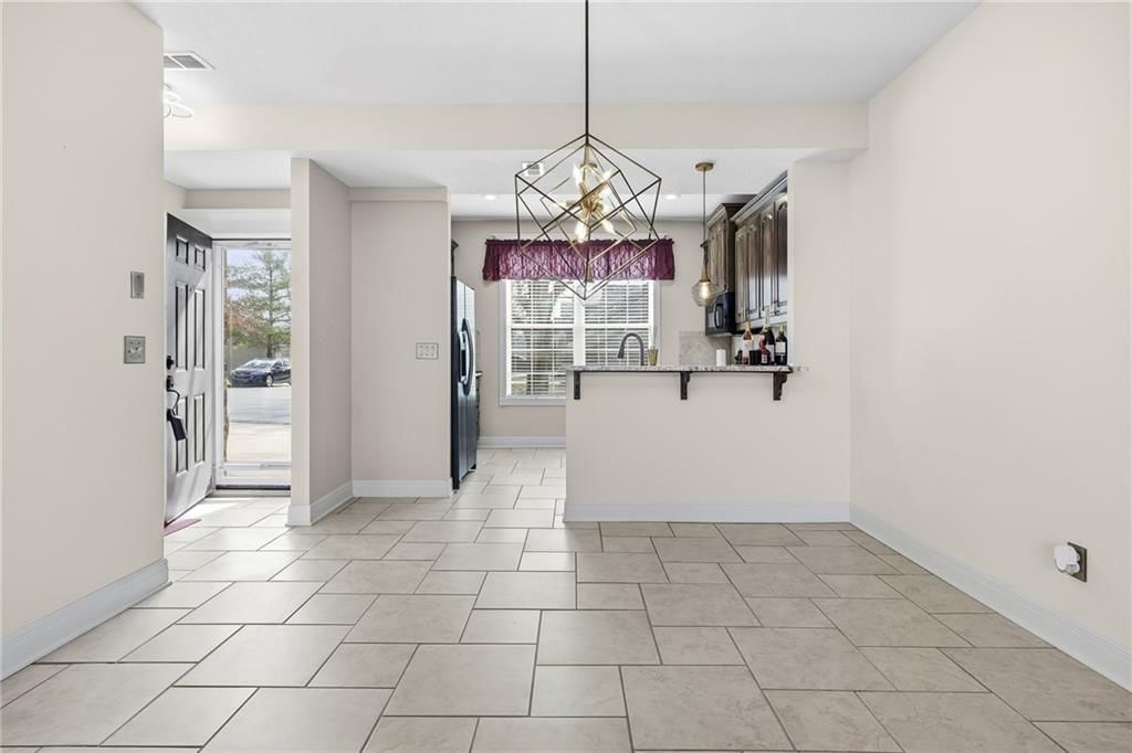 15832 W 61ST Street — photo 4