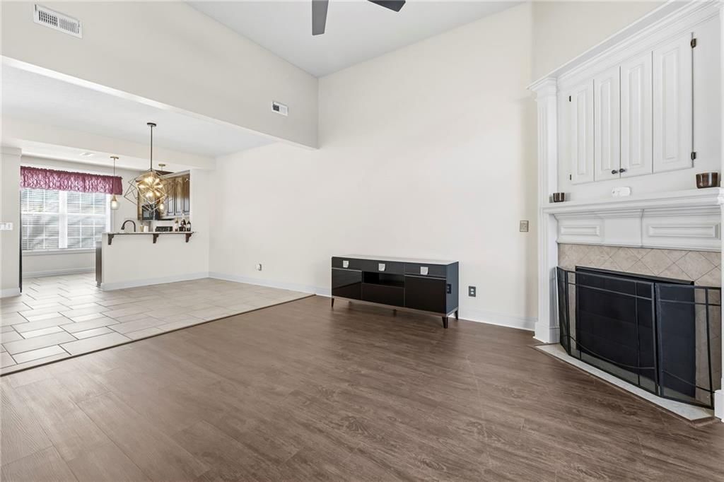 15832 W 61ST Street — photo 11