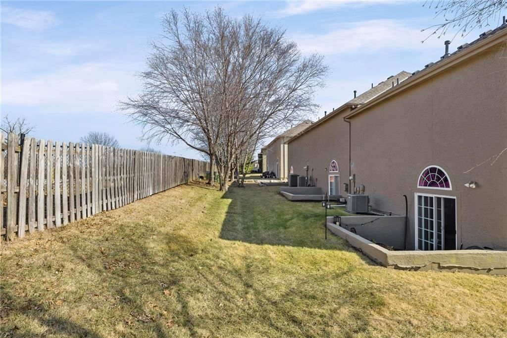 15832 W 61ST Street — photo 31