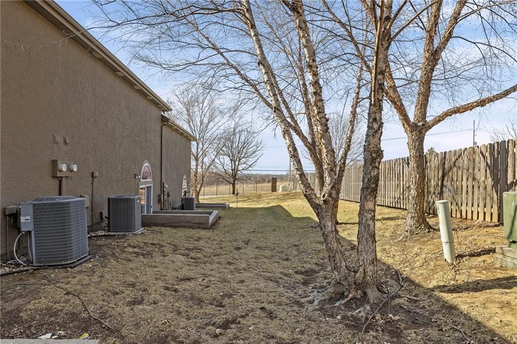 15832 W 61ST Street — photo 32