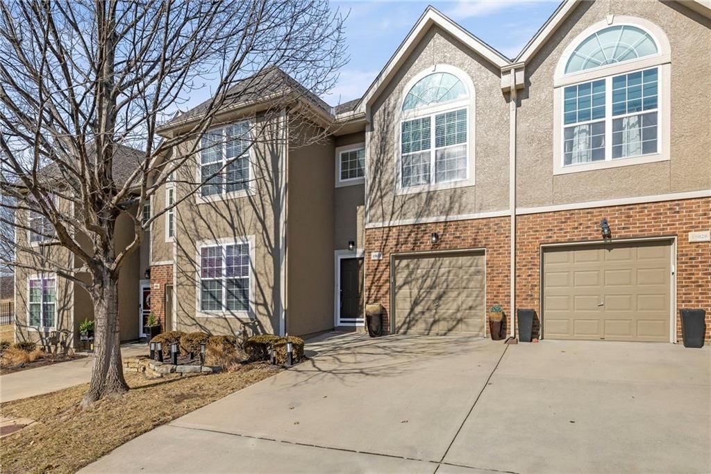 15832 W 61ST Street — photo 39