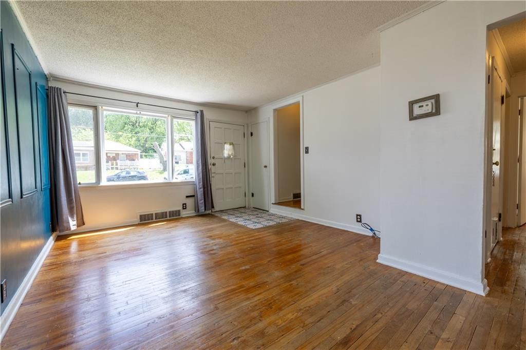 206 S 31 Street — photo 8