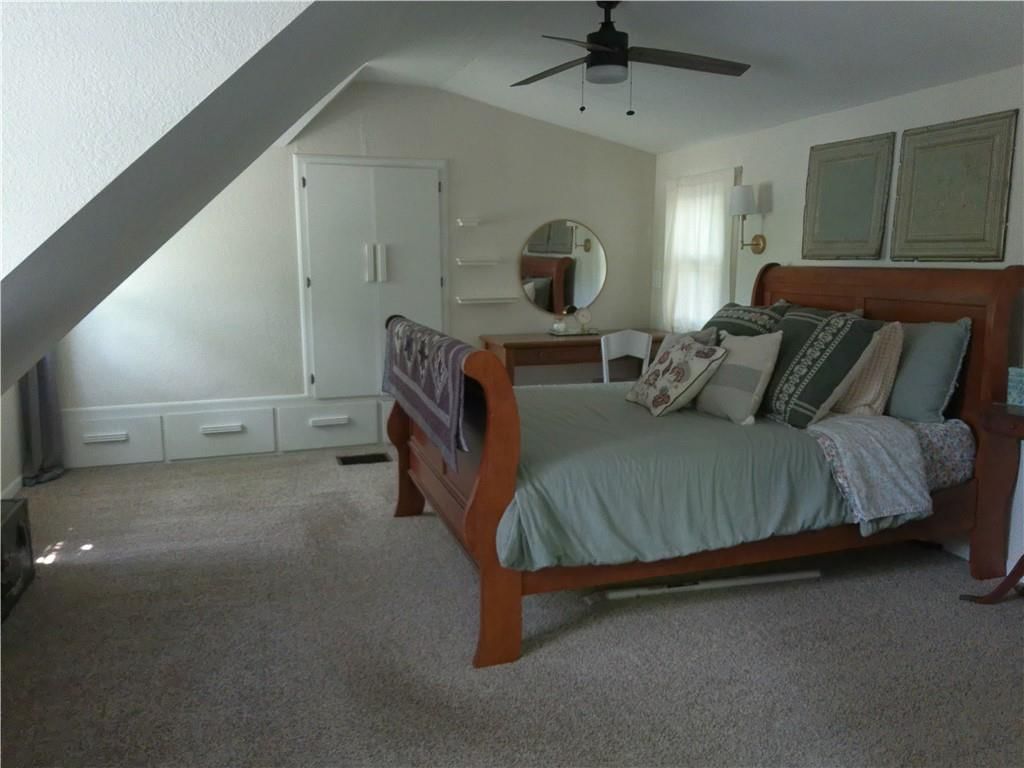 433 S Willow Street — photo 8