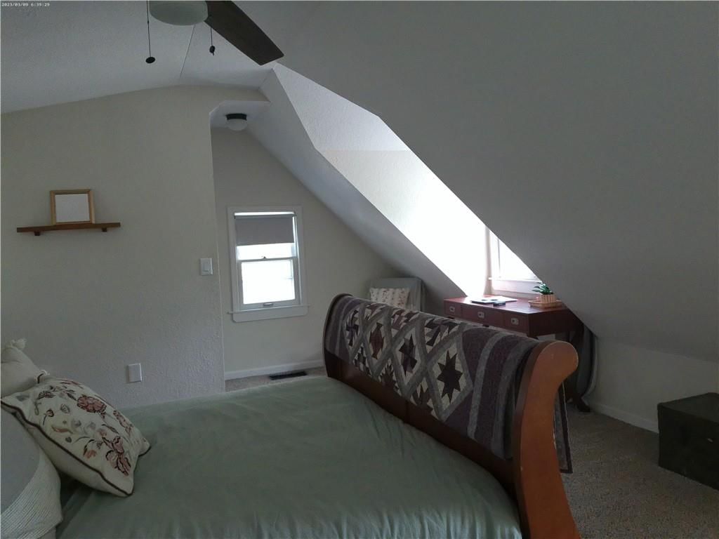 433 S Willow Street — photo 9