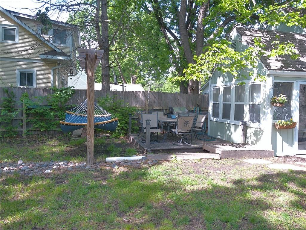 433 S Willow Street — photo 10