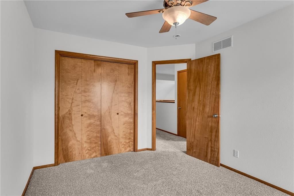 Photo 29 of 35 - 2752 Grand Circle, Lawrence, KS 66047