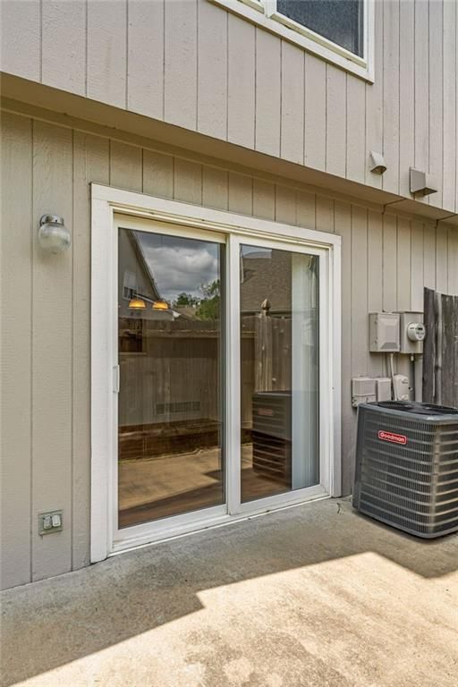 Photo 30 of 35 - 2752 Grand Circle, Lawrence, KS 66047