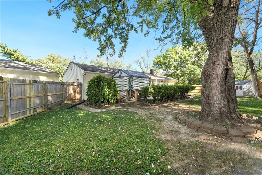 8855 E 53rd Terrace — photo 30
