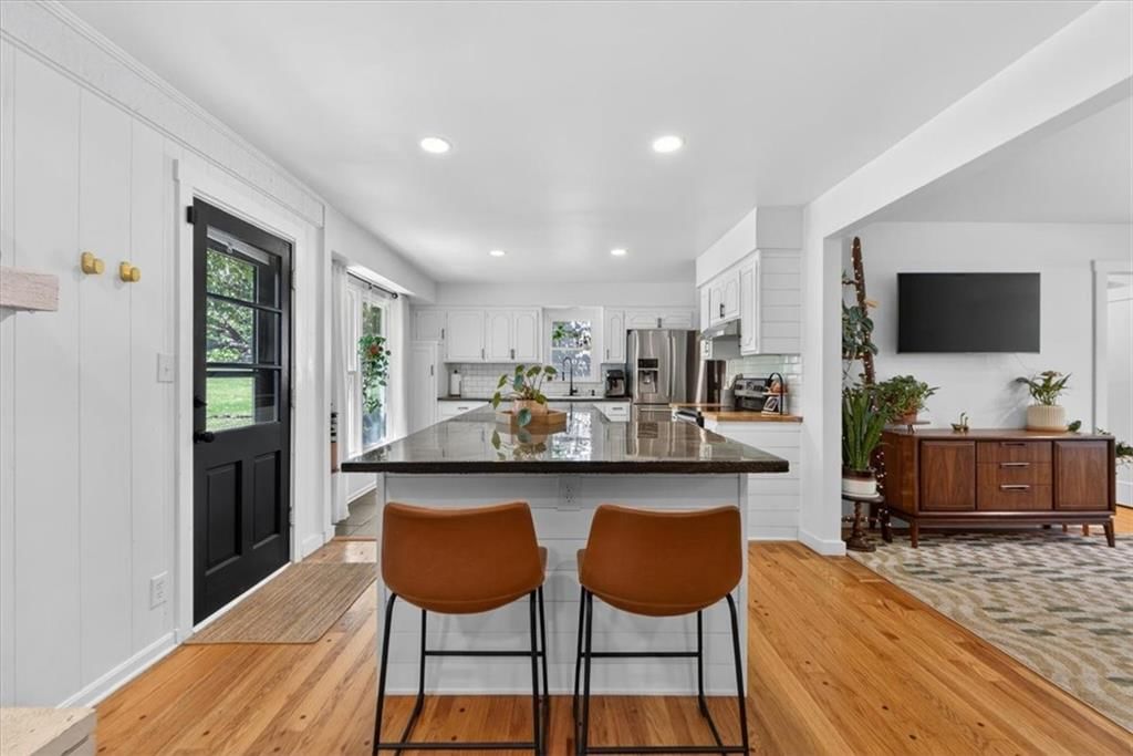 10104 W 93rd Street — photo 9