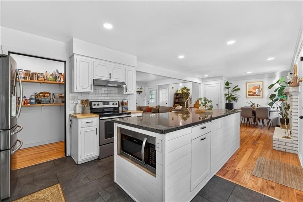 10104 W 93rd Street — photo 11