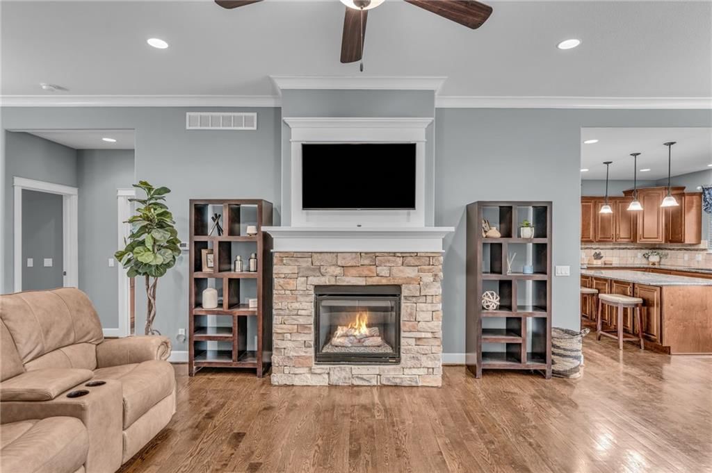 5524 Chamney Court — photo 9