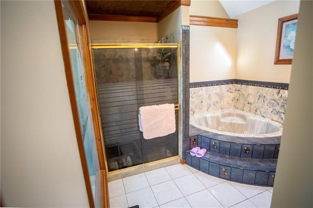 12204 S Bynum Road — photo 15