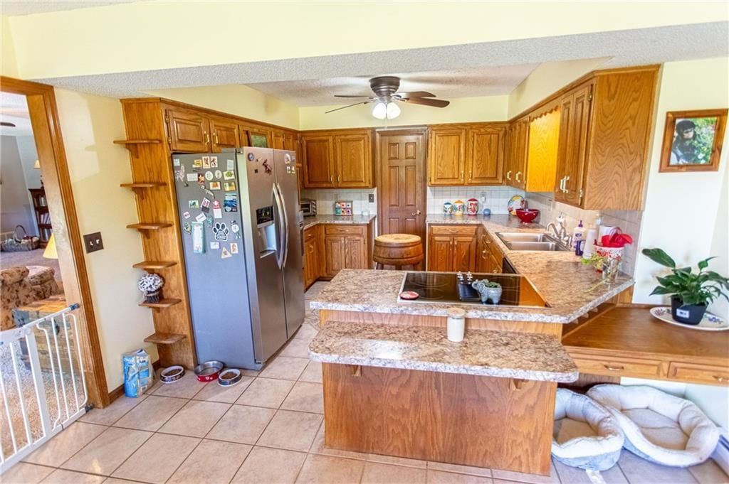 12204 S Bynum Road — photo 17