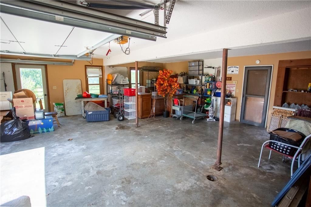 12204 S Bynum Road — photo 38