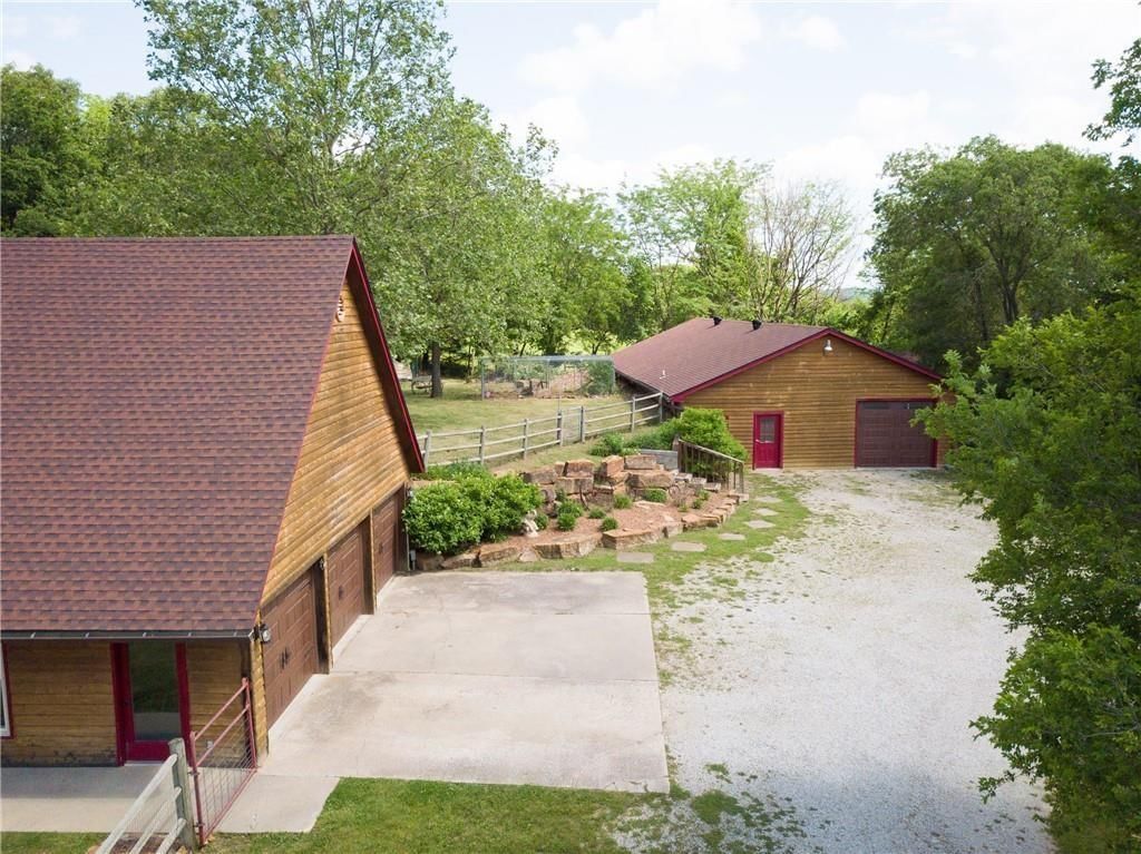 12204 S Bynum Road — photo 47