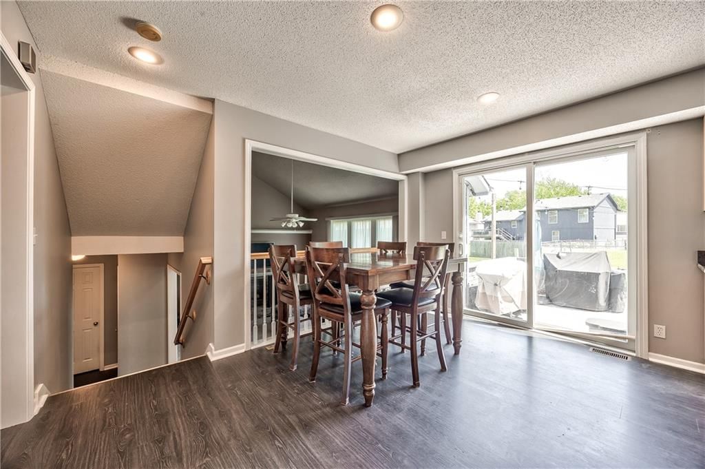 1802 W PARK Court — photo 5
