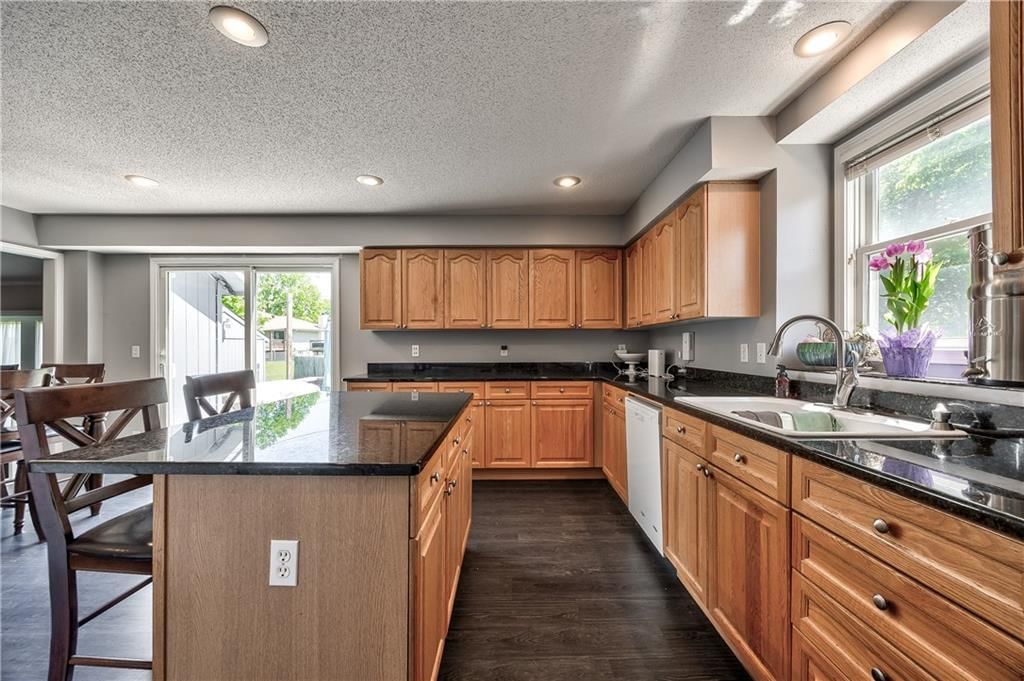 1802 W PARK Court — photo 6
