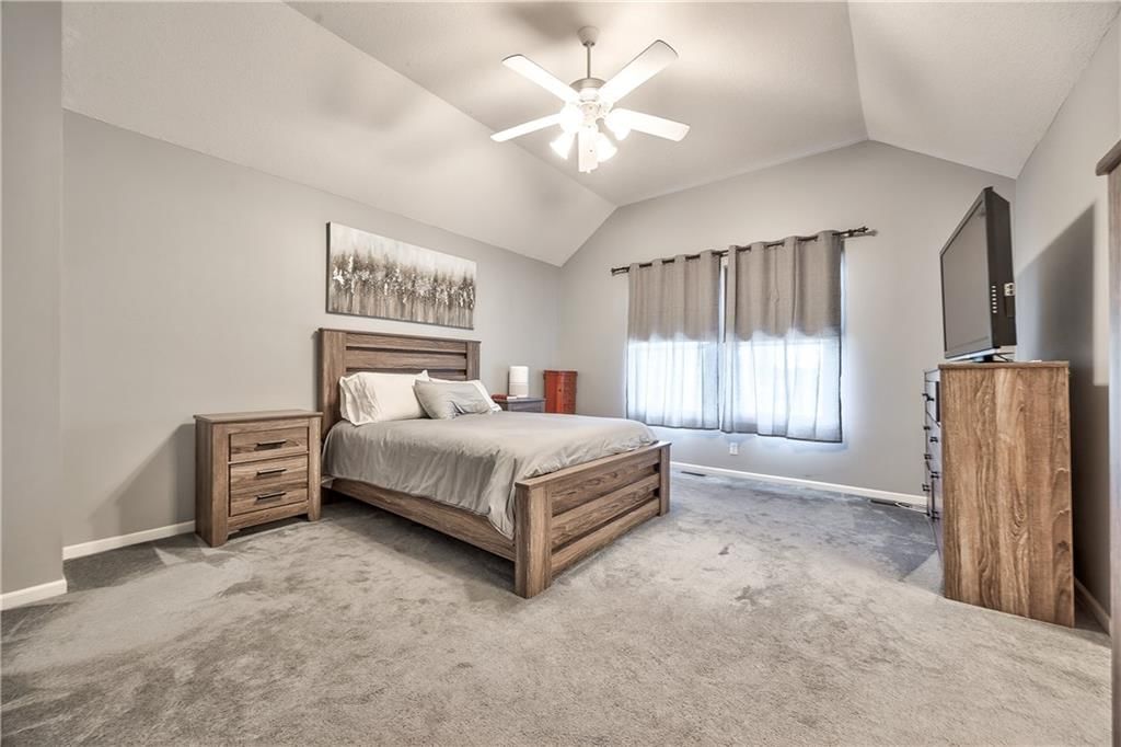 1802 W PARK Court — photo 10