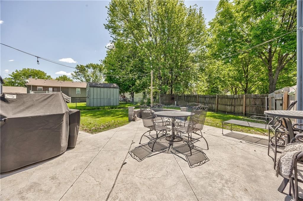 1802 W PARK Court — photo 24