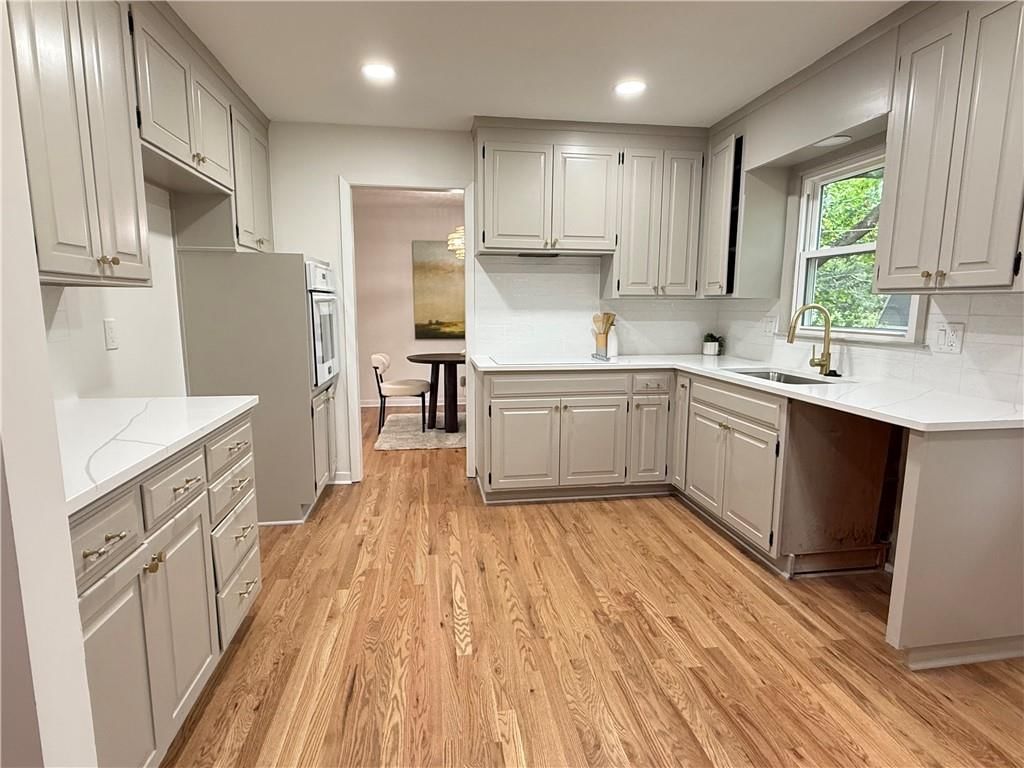 8906 GRANT Street — photo 12