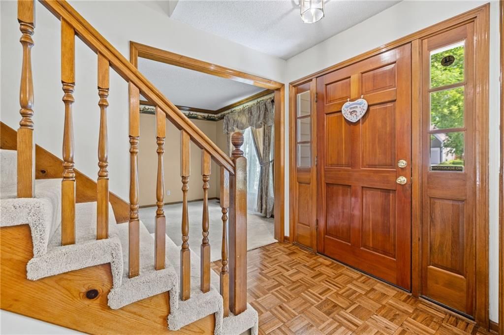 7304 W 114th Terrace — photo 9