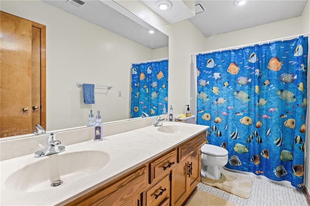 7304 W 114th Terrace — photo 37