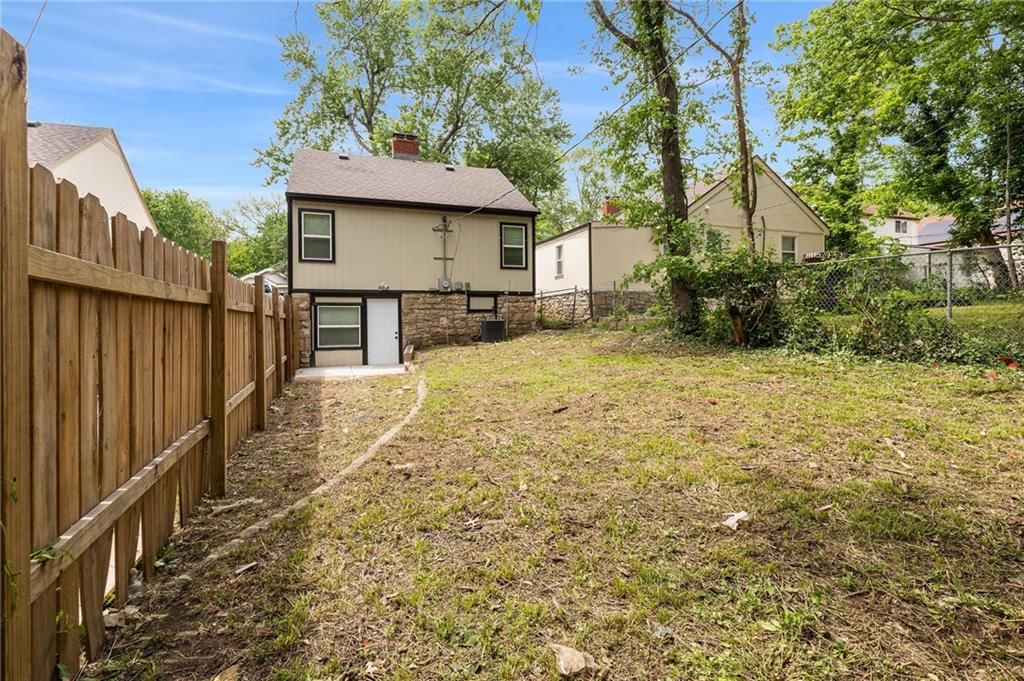 6821 BELLEFONTAINE Avenue — photo 31