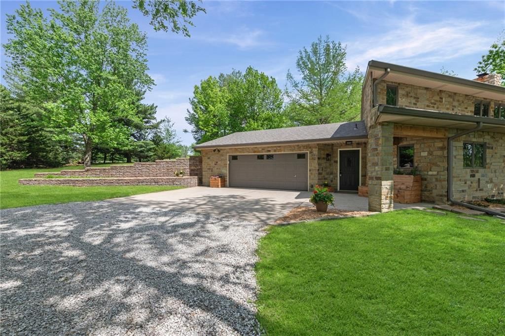 1601 Vogt Road — photo 4