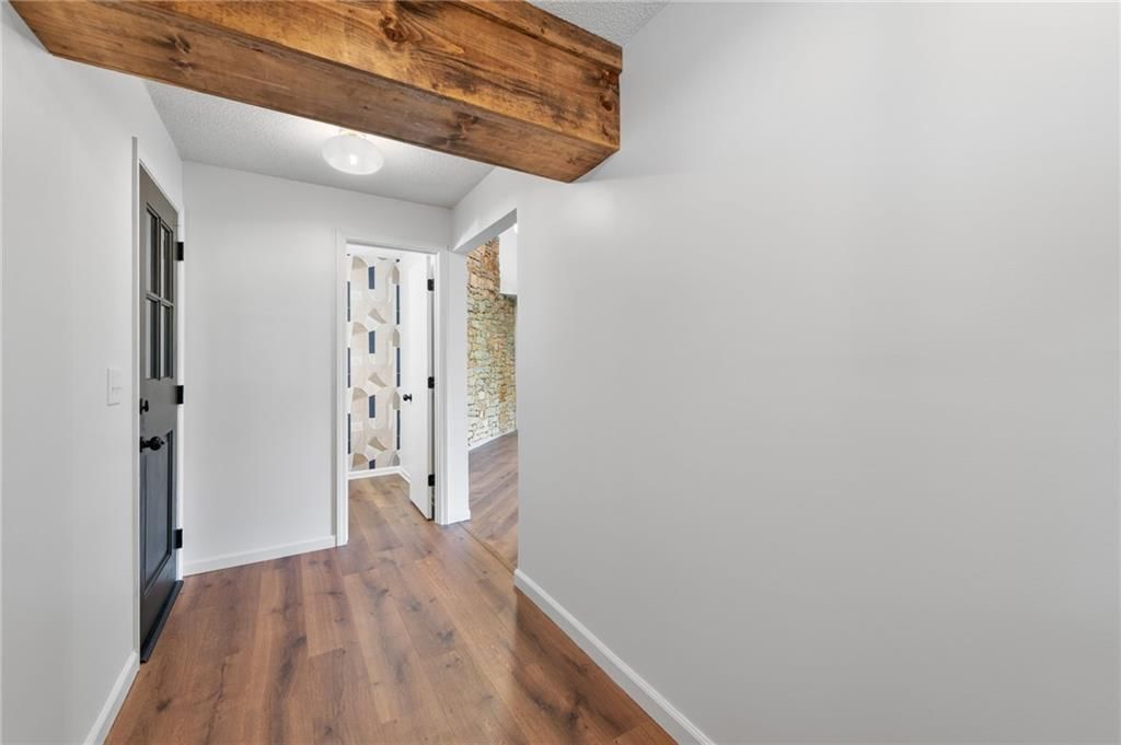 1601 Vogt Road — photo 9