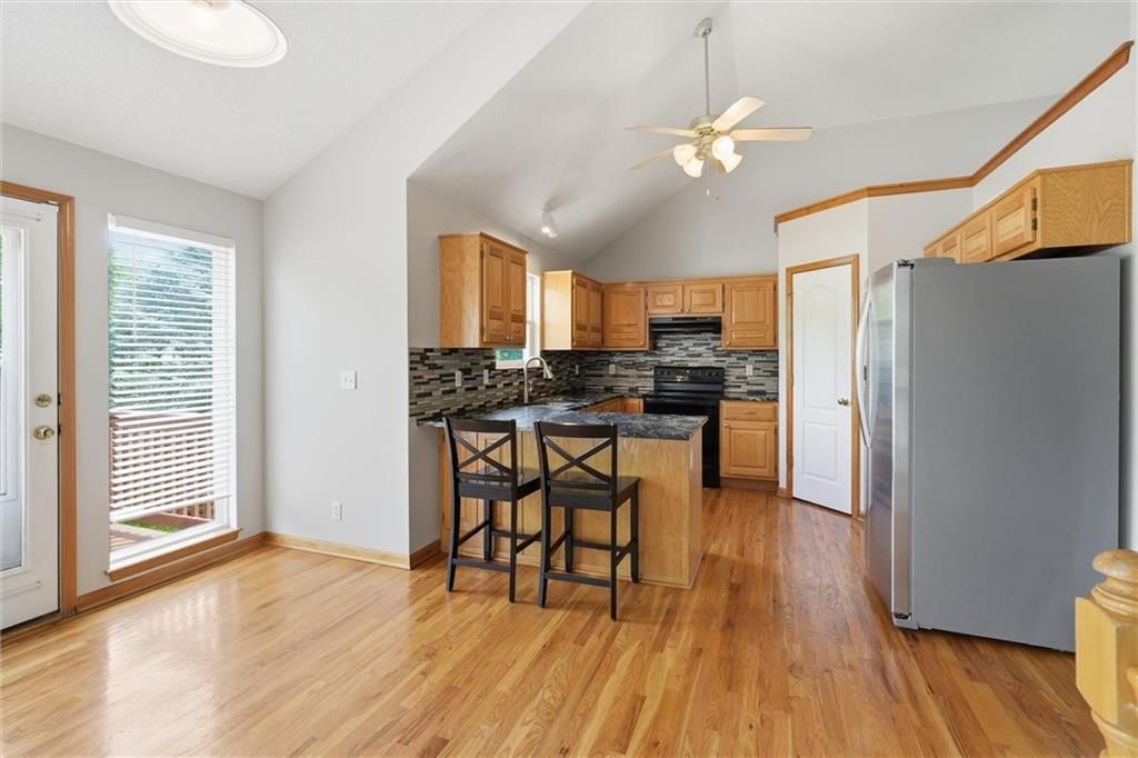 402 Belmont Drive — photo 11