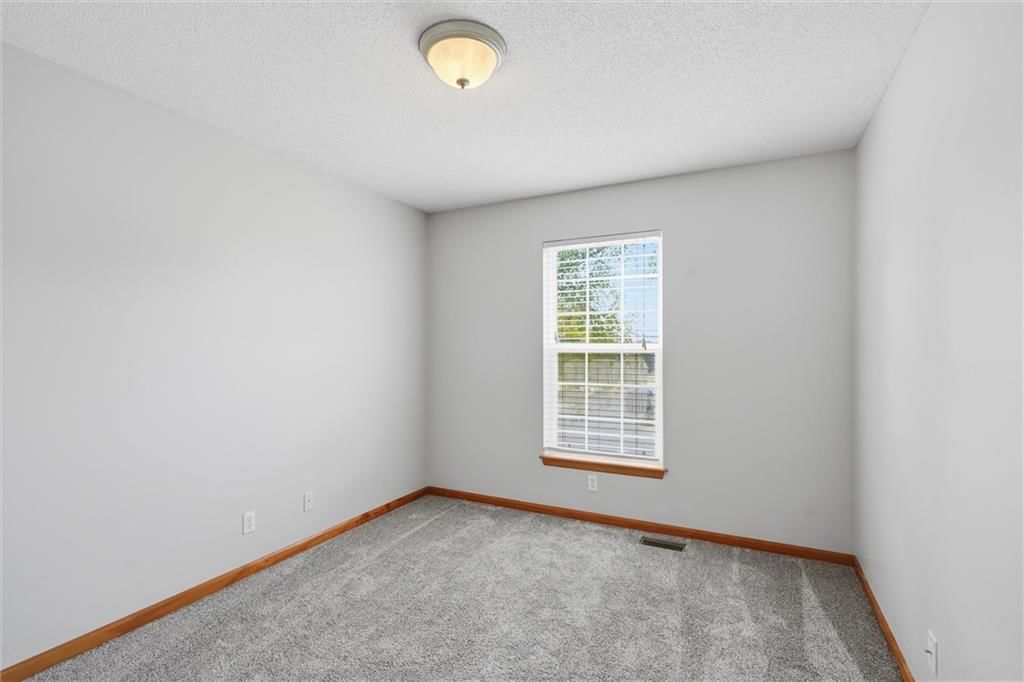 402 Belmont Drive — photo 18