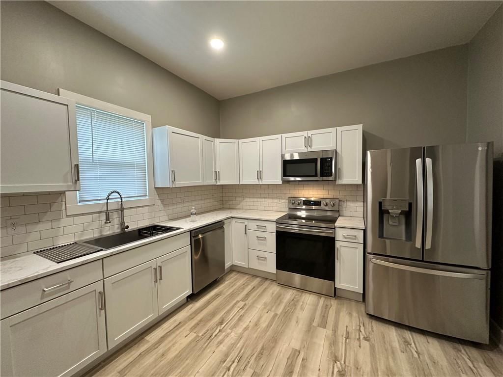 1908 Faraon Street — photo 5