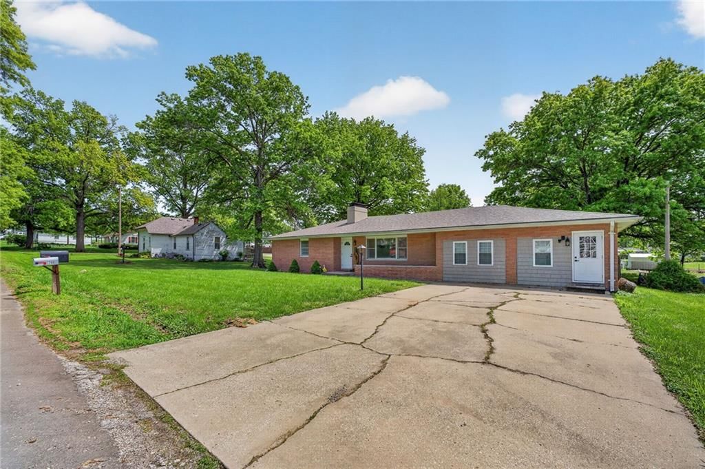 207 Dewey Avenue — photo 3