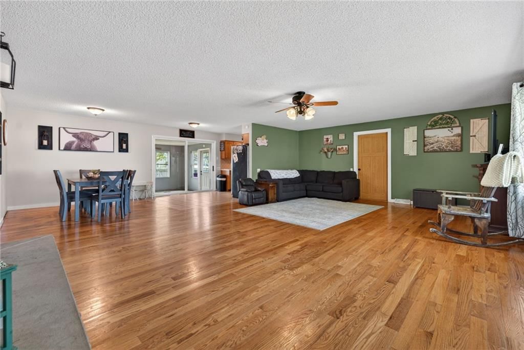 207 Dewey Avenue — photo 7