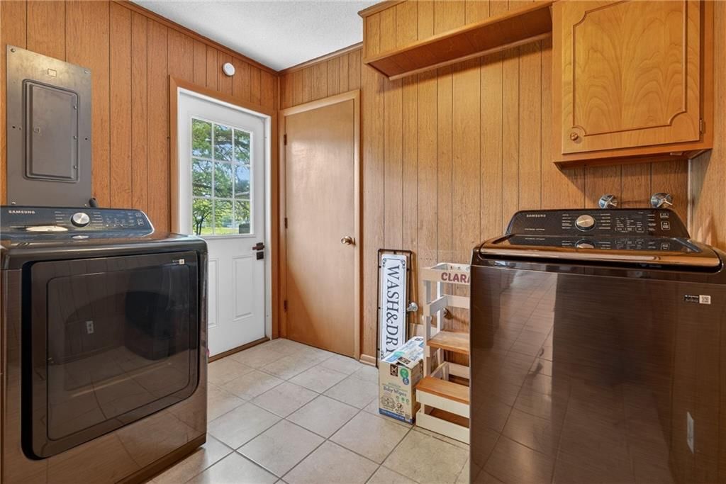 207 Dewey Avenue — photo 15
