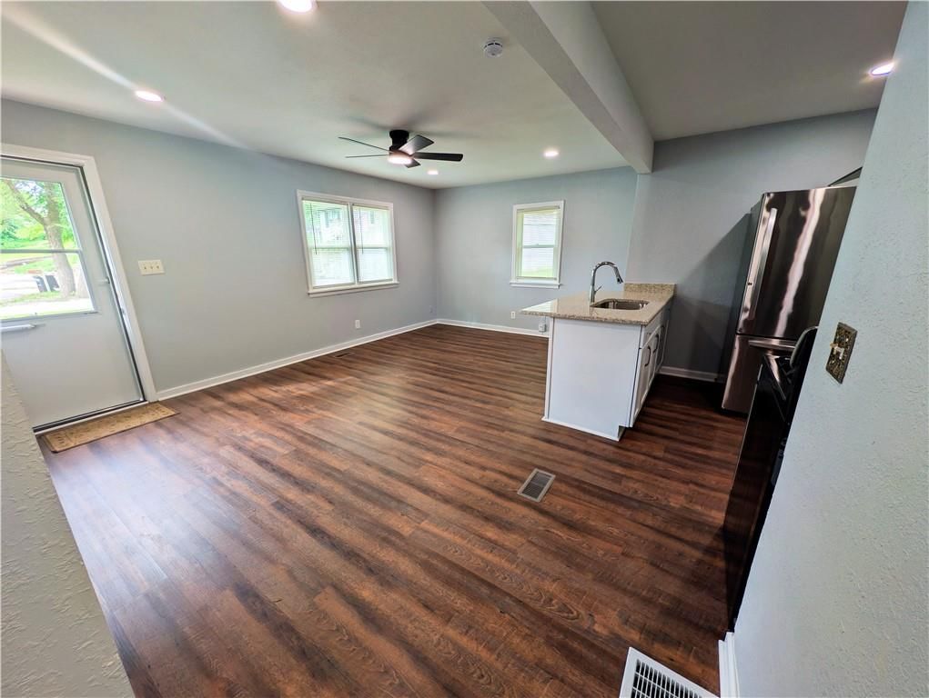 1324 N 52nd Court — photo 9