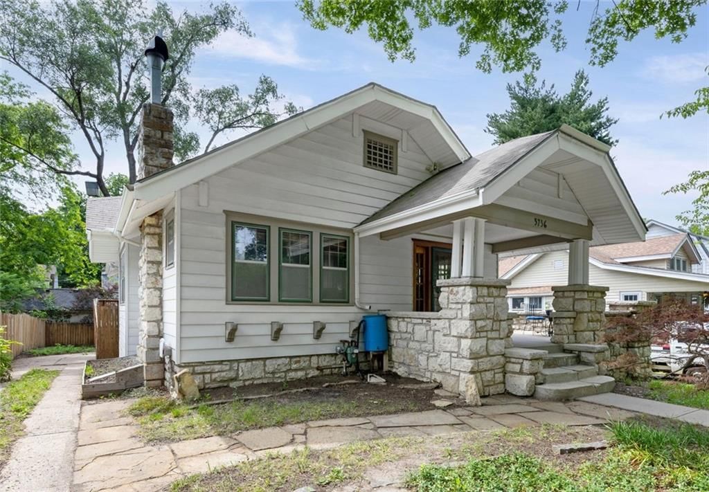 5736 Kenwood Avenue — photo 2