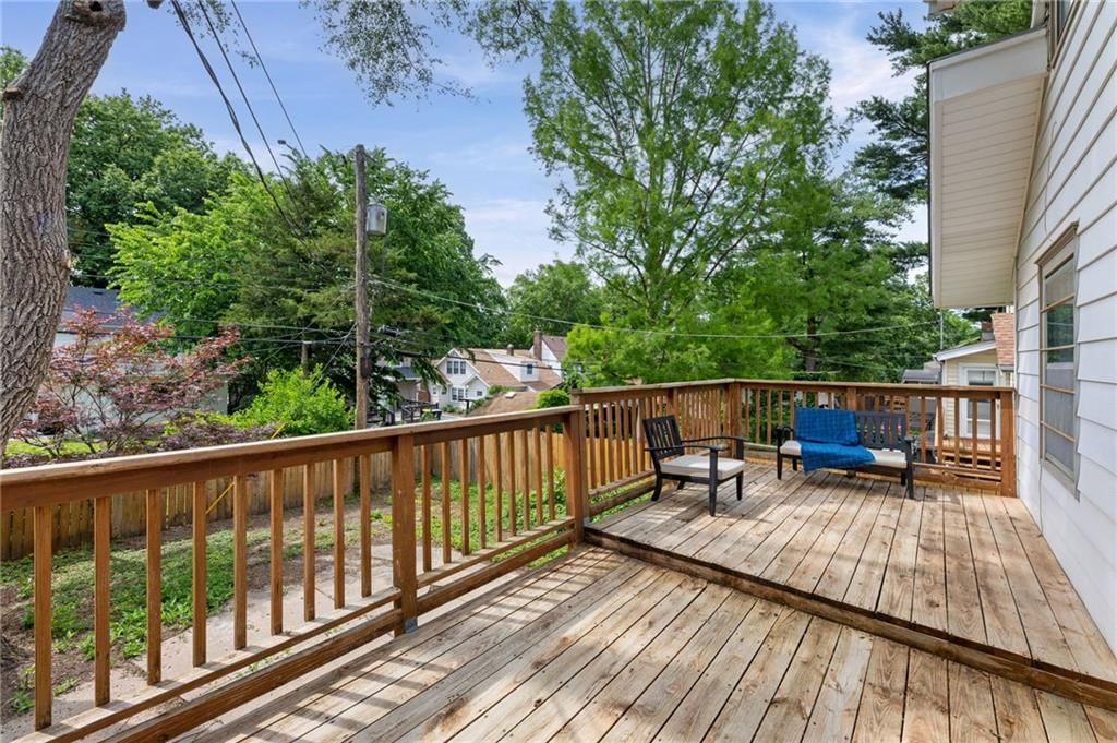 5736 Kenwood Avenue — photo 32