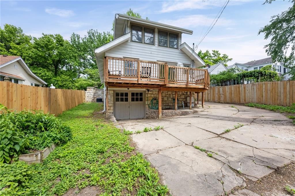 5736 Kenwood Avenue — photo 35