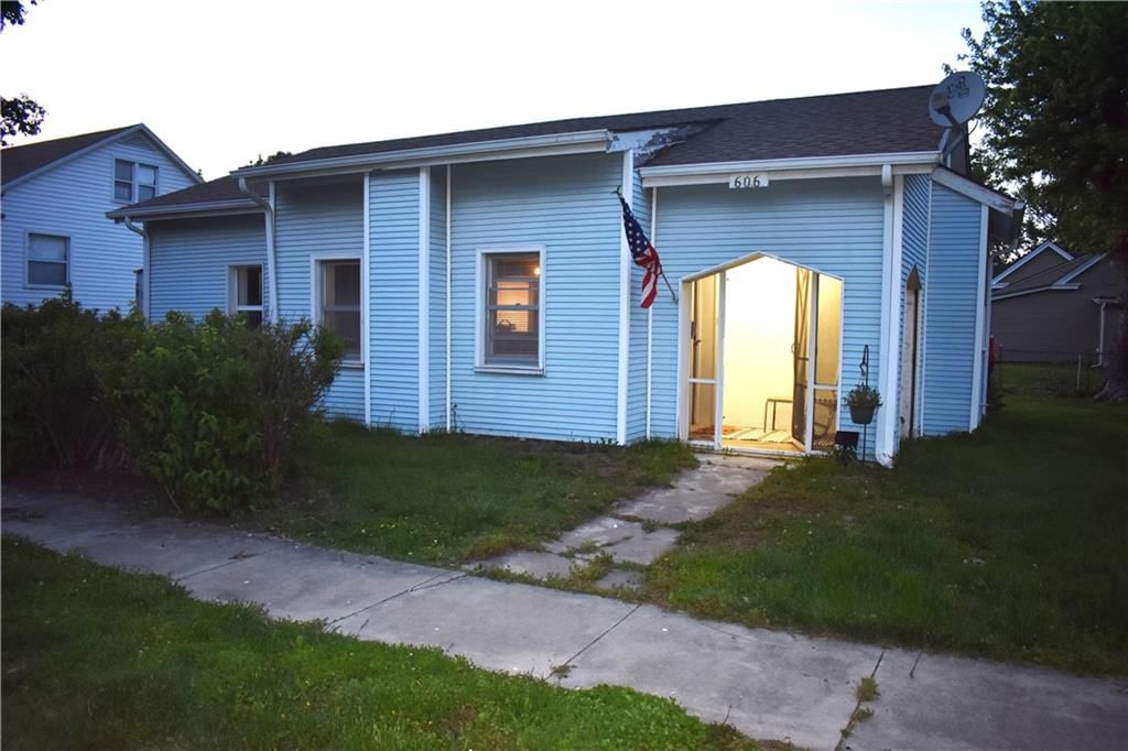 606 W Locust Street — photo 16