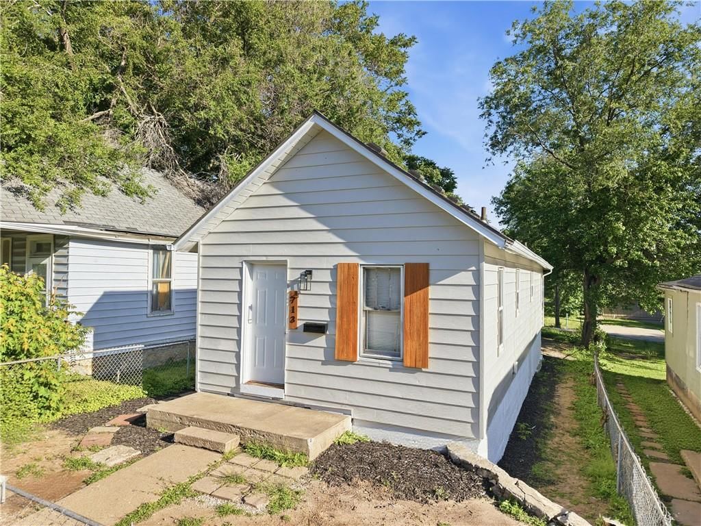 713 Dakota Street — photo 3