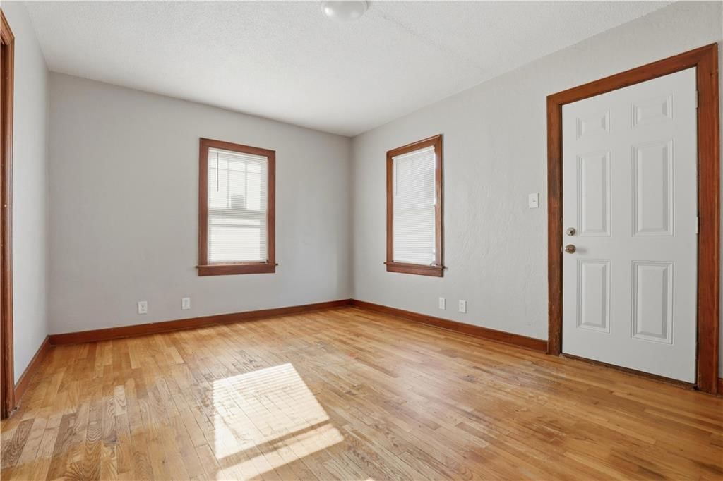 713 Dakota Street — photo 4