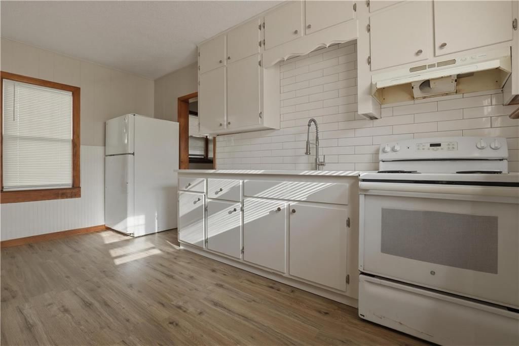 713 Dakota Street — photo 9