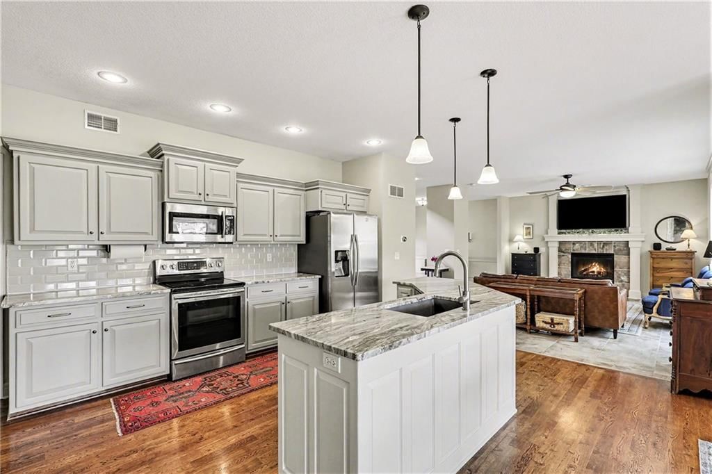 1826 S Jones Court — photo 7