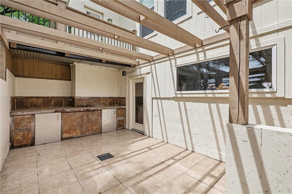 1826 S Jones Court — photo 34