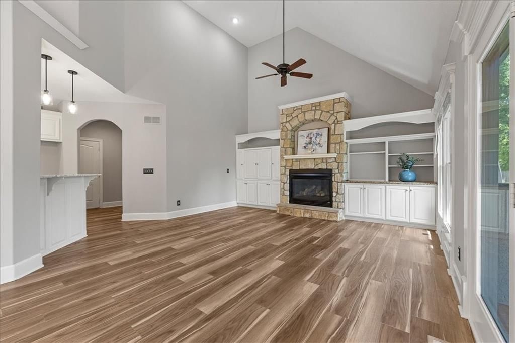 14713 CONNELL Street — photo 9