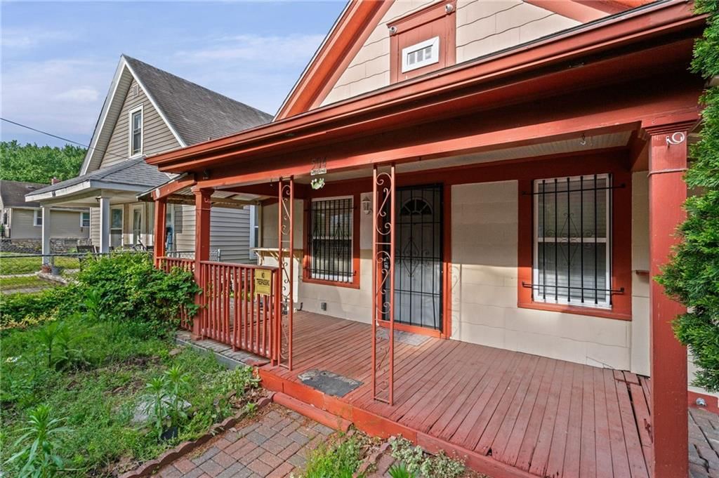504 Wallace Avenue — photo 3