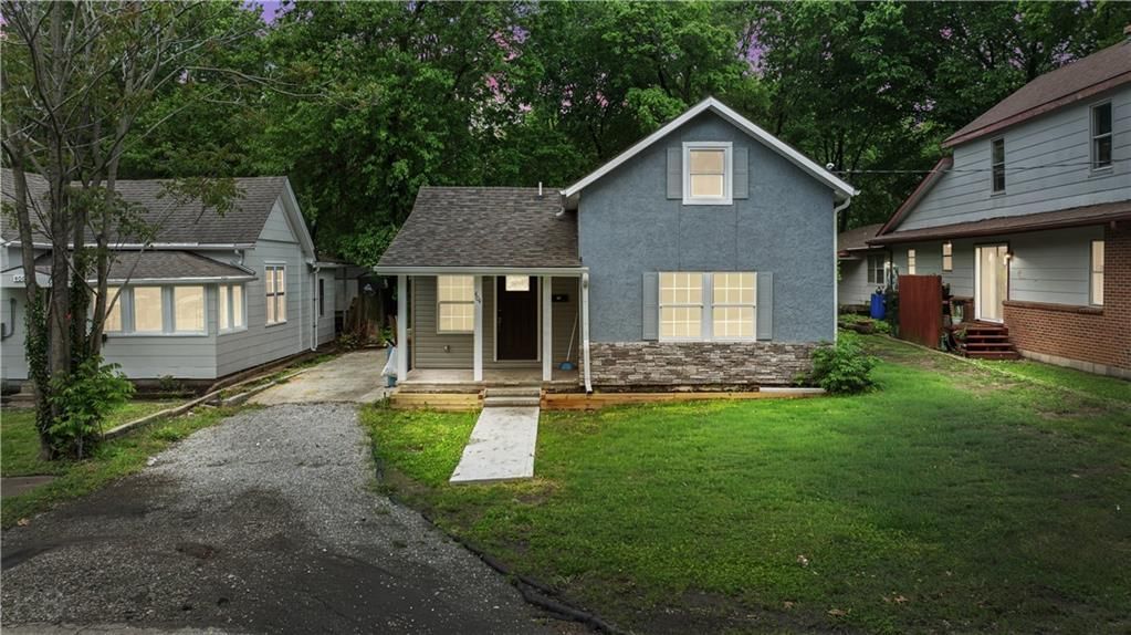 404 E Culton Street — photo 30