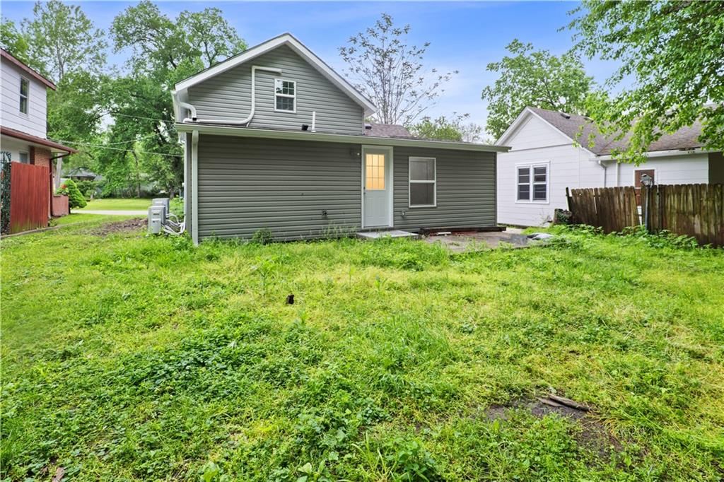 404 E Culton Street — photo 31