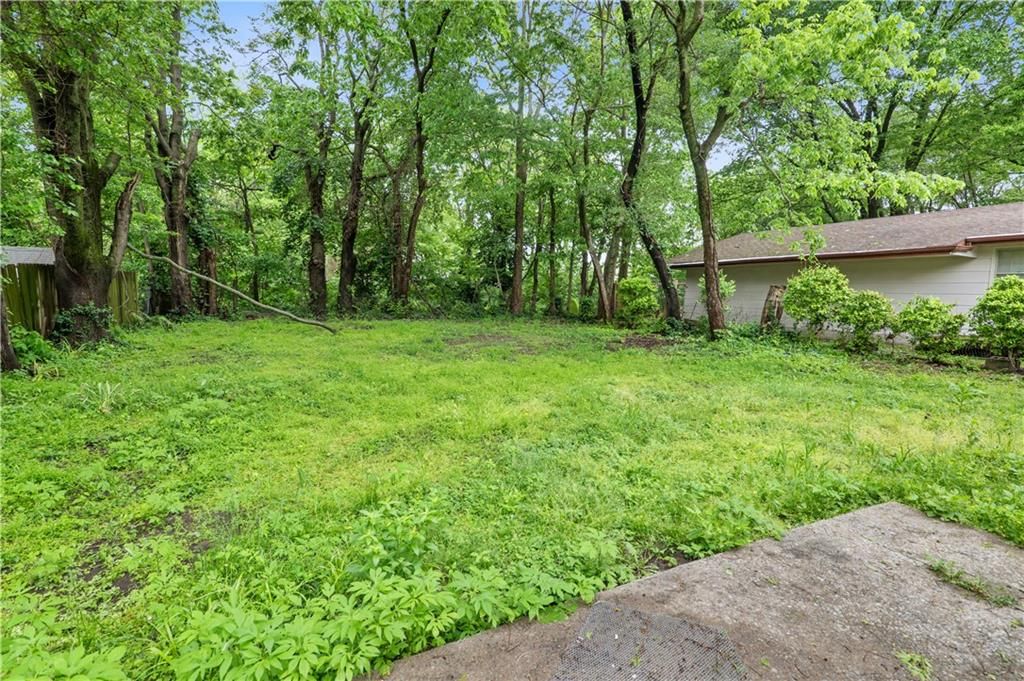 404 E Culton Street — photo 35